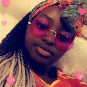 Meet your Posher, Ronitah